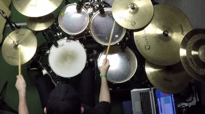 Kowalsky meg a Vega – Amilyen hülye vagy, úgy szeretlek (Drum Cover)